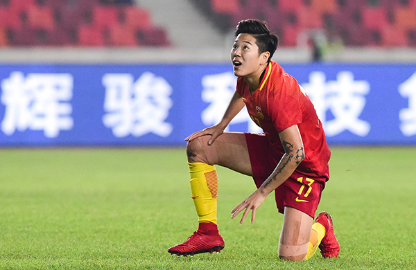 三战全胜夺邀请赛冠军！拿下世界杯门票，女足姑娘很稳