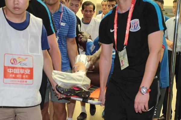 登巴巴或将告别申花，如何送走功勋球员，也是一门学问