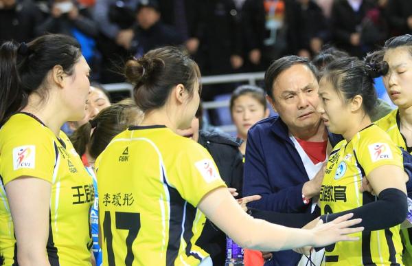 王一梅丁霞“争执”引发网友风暴，粉丝也应该学会放松神经