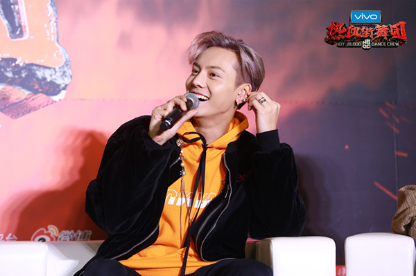 陈伟霆：趁我还有体力和影响力，帮那些年轻舞者追梦