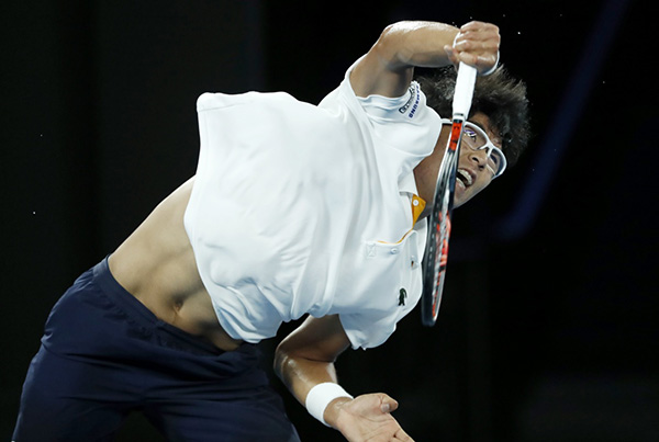 伤仲永！中国神童8年前曾吊打郑泫，如今只能委身网球陪练