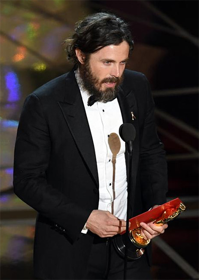 性丑闻还没完！弗兰科惨被杂志P图，艾弗莱克将缺席奥斯卡