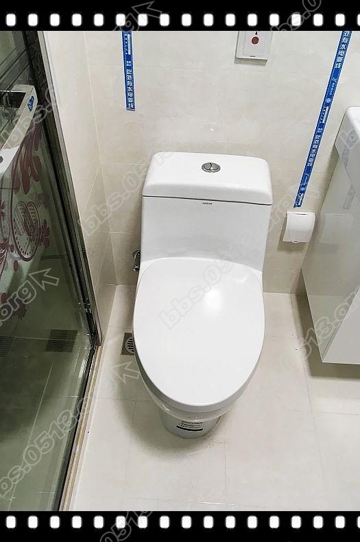 马桶和浴柜 (15).jpg