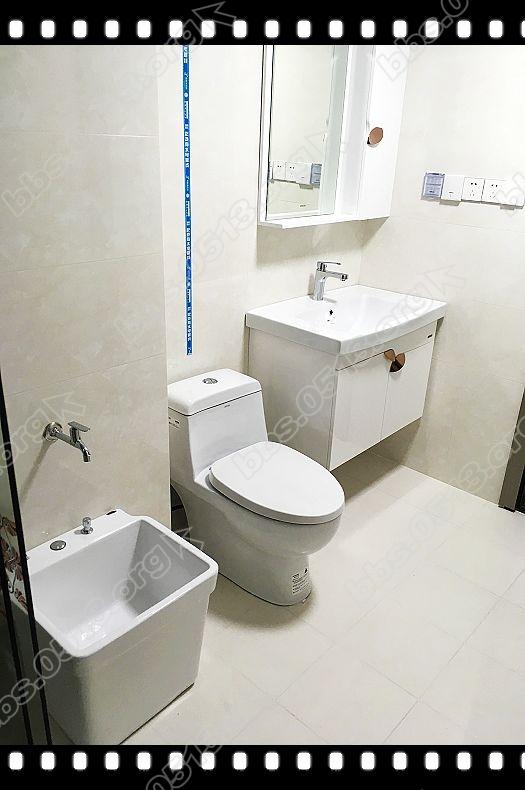 马桶和浴柜 (24).jpg