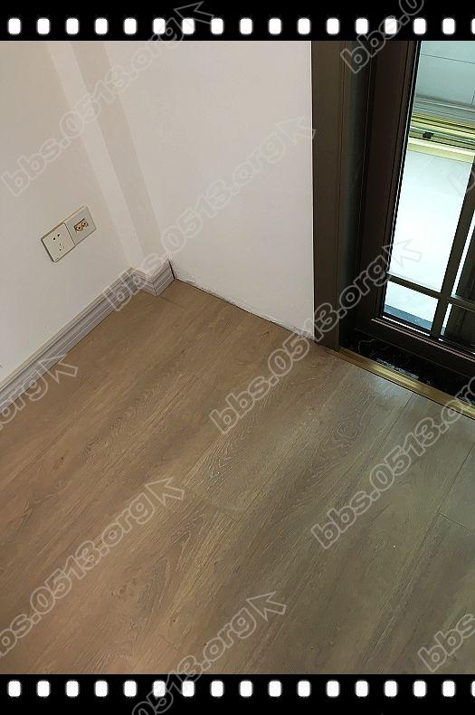 移门两侧踢脚线 (1).jpg