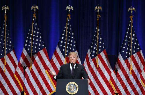 本周政经前瞻｜特朗普发表国情咨文，英国首相特雷莎·梅访华