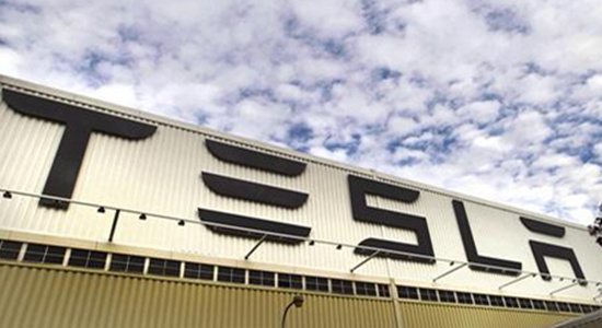 特斯拉或首次涉足锂电池原材料，正与智利锂矿巨头SQM商谈