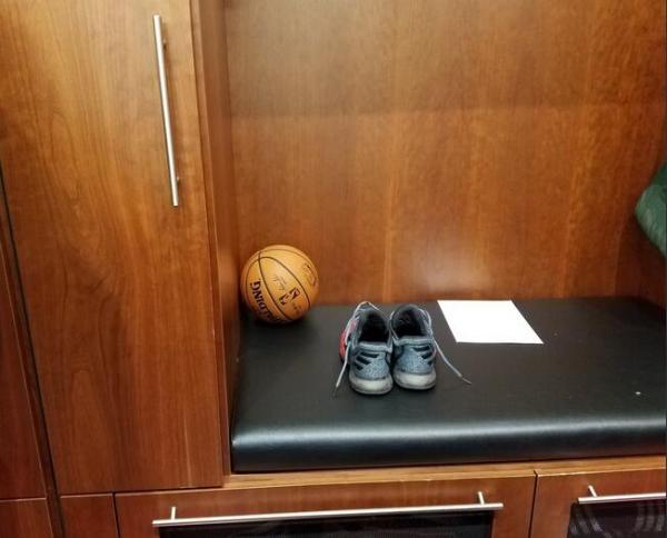 哈登真基石！“60分+三双”成NBA72年历史第一人