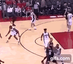 感谢哈登的“猪队友”，是你们逼着他拿60分+三双的