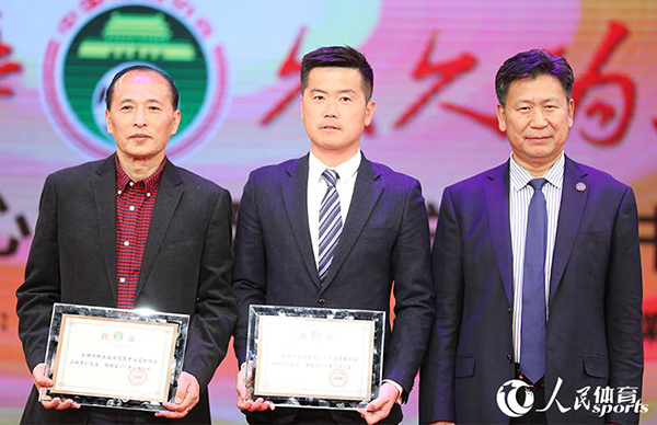 人民日报：请铭记1月31日，这天决定了中国足球的未来