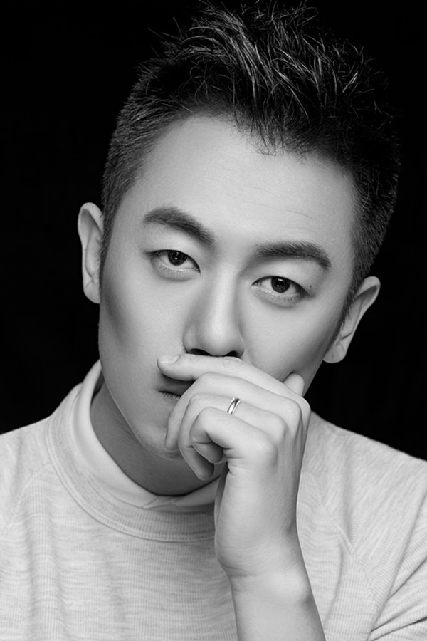 专访｜朱亚文：演员的尊严，不是靠和行业对抗来的