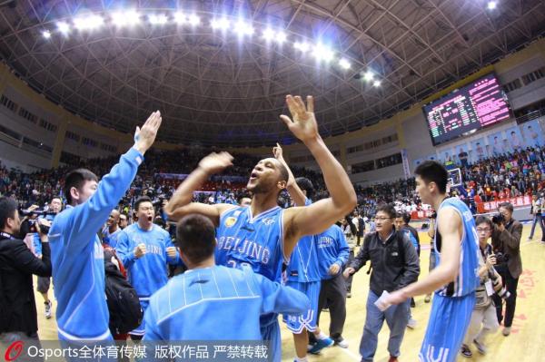 8年感情敌不过一场闹剧，CBA对外援的人情味还是淡了些