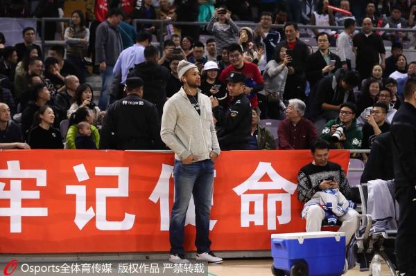 8年感情敌不过一场闹剧，CBA对外援的人情味还是淡了些