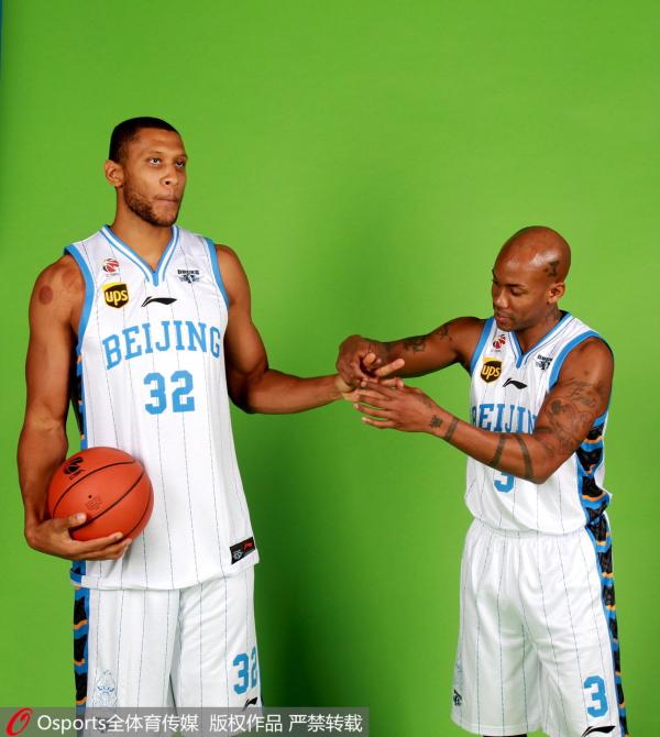 8年感情敌不过一场闹剧，CBA对外援的人情味还是淡了些