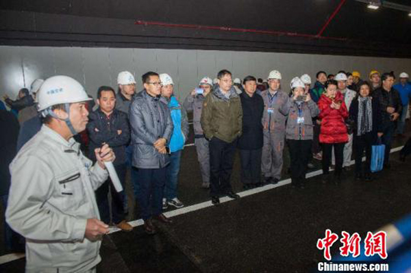 港珠澳大桥主体工程完成交工验收，具备通车试运营条件