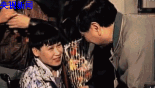 中国的冬奥记忆：他们披上国旗那一刻，无数人热泪盈眶