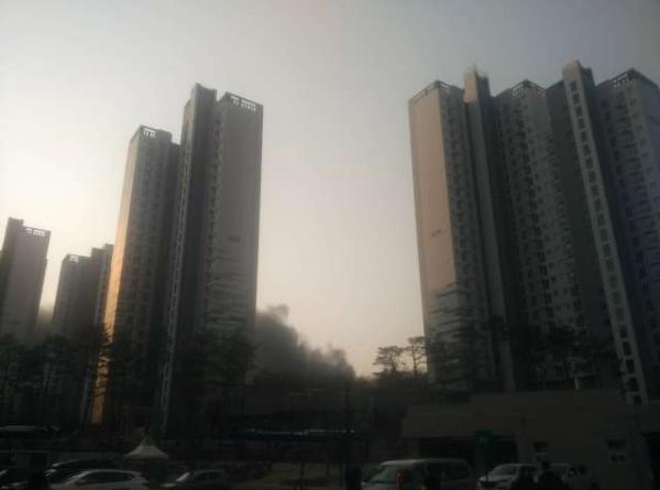 平昌冬奥倒计时丨冬奥会媒体村附近建筑起火，无人员伤亡