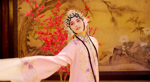 光明日报：中国电视以文化的力量突围