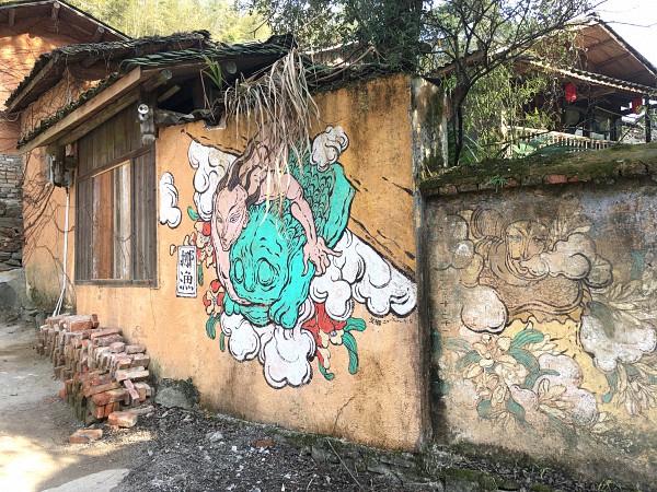 在景德镇逛市集：文创、夜市、“鬼市”