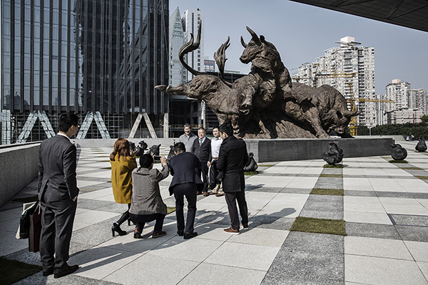 牛市早报｜多家上市公司推回购增持计划，原油期货3月底上市