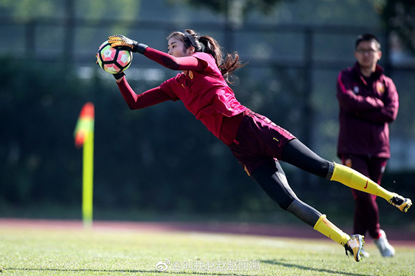 独家丨美女国门为何突然退出国家队，一年200天集训合理吗