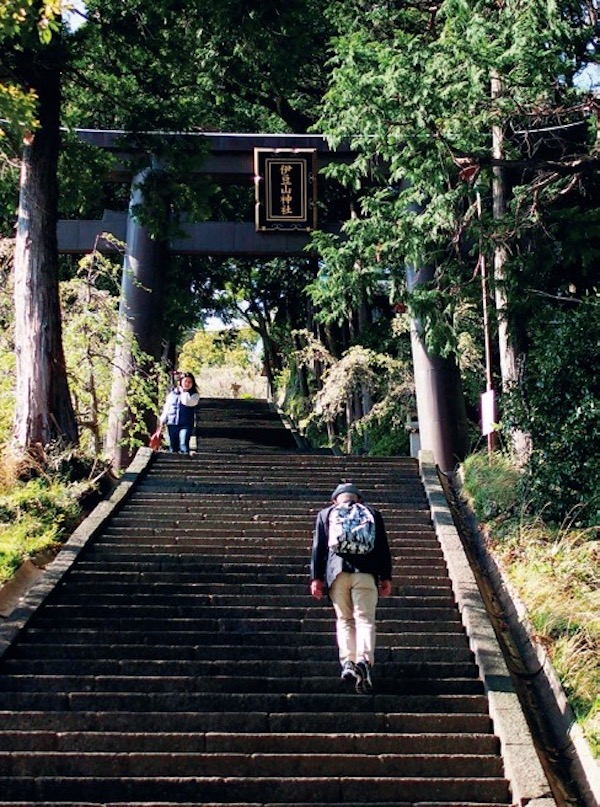 过年找地方泡汤，试试人迹罕至的热海