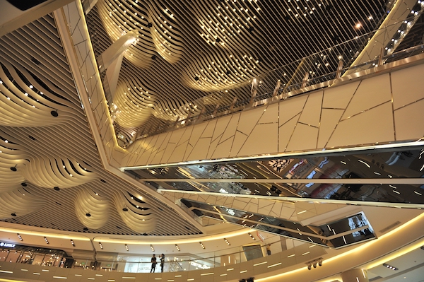 在上海大半夜了没地方逛街，来这里啊