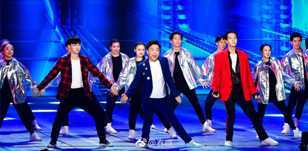 看了央视春晚，最难忘的是“她”