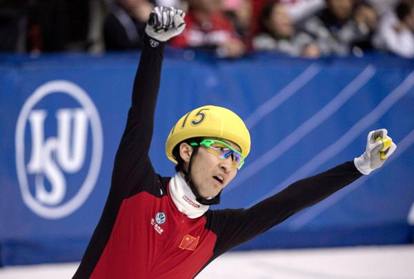 武大靖1000米短道速滑被判犯规出局，中国选手无缘决赛