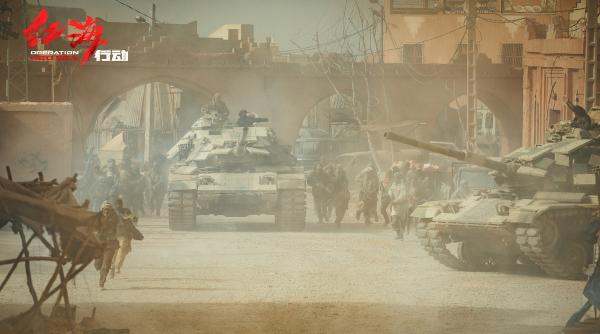 拍电影如果是烧钱，那就该烧成《红海行动》这样的