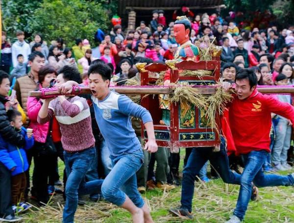 对春节还意犹未尽？这些民俗活动让你大开眼界