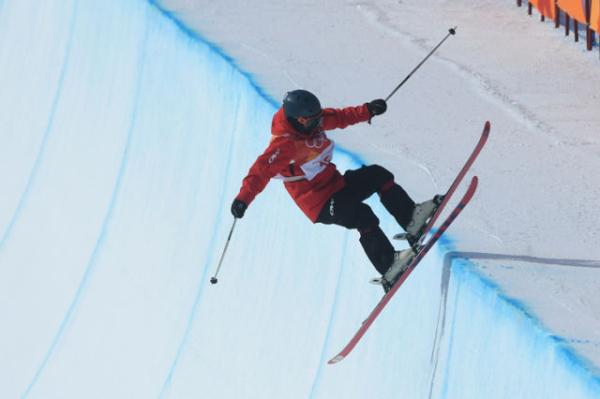 15岁140天！平昌冬奥最年轻选手吴梦“感觉挺好”