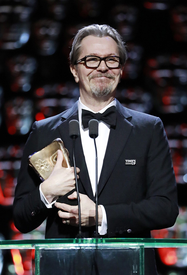 力压《水形物语》，《三块广告牌》领跑英国电影学院奖