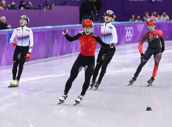 武大靖：我赢在不给对手和裁判机会，想把金牌掰开分给全队