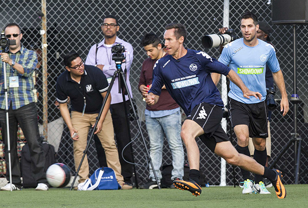 纳什转型足球欧冠解说，原来足球才是他的真爱啊