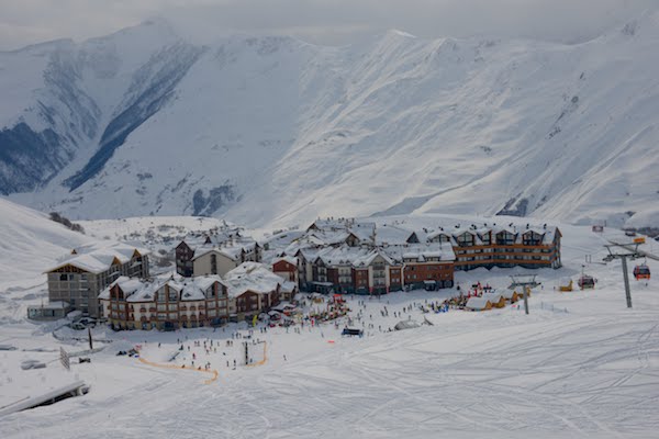 曾经的前苏联国家，如今拥有了最顶级的雪场