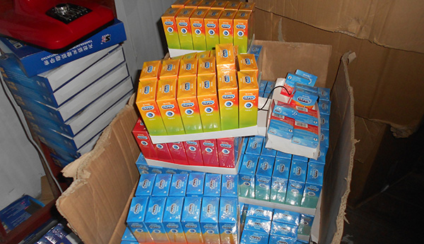 跨省制售假名牌安全套调查：成本几毛，在淘宝京东等平台销售