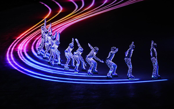 “北京八分钟”震撼闭幕式！它讲述新时代中国的自信