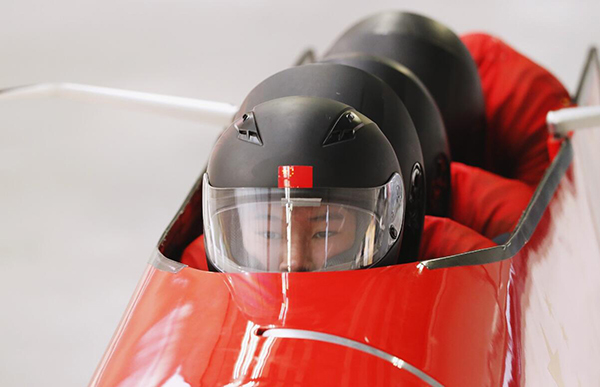 冬奥赛场有位上海小伙，他和队友滑出中国雪车的一大步