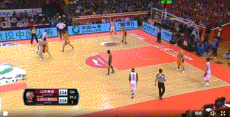 丁彦雨航卫冕联赛MVP，这个“独行侠外援”快去NBA吧