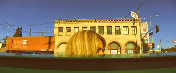 睡不着｜6岁那年，她的童年被乐园吞噬