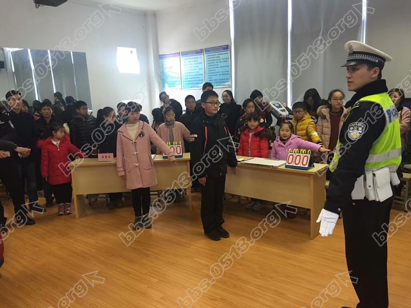 20180223海门市滨江街道建南村顾凯宇13506293144文明安全伴我行 我是小小交通警 (5)_副本.jpg