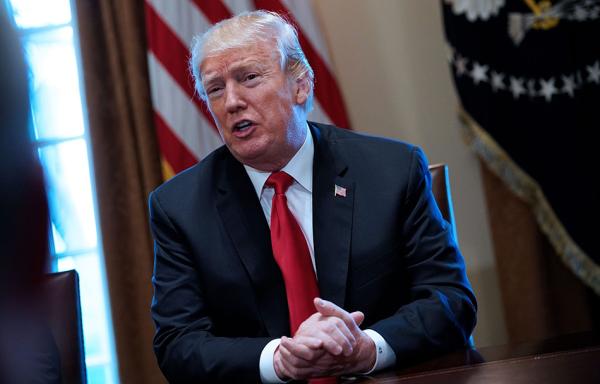 特朗普强硬宣布将对钢铝征重税：中国影响甚微，盟友难以接受