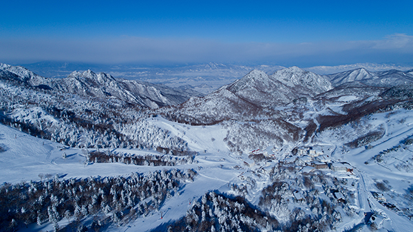 土豪去崇礼，穷人来长野：志贺高原滑雪记
