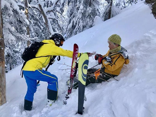 土豪去崇礼，穷人来长野：志贺高原滑雪记