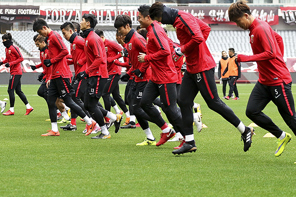 为啥要坚持看中超？2018年，中国足坛从未有过之变局