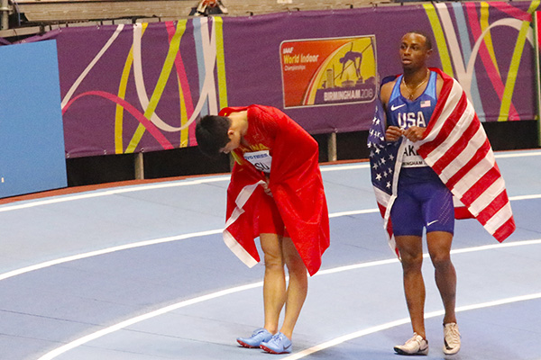 创历史停不下来，中国“苏”度室内世锦赛一飞冲“添”