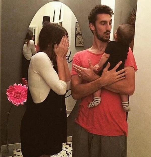 阿斯托里猝死引发足坛哀悼，刚当爸爸的他原想终老紫百合