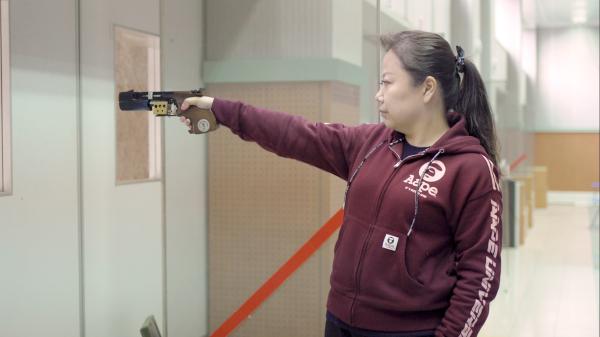 巾帼女将丨穿越18年的子弹，陶璐娜：我成了一头猛兽