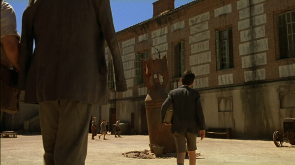 睡不着｜与鬼魂为伍的年代